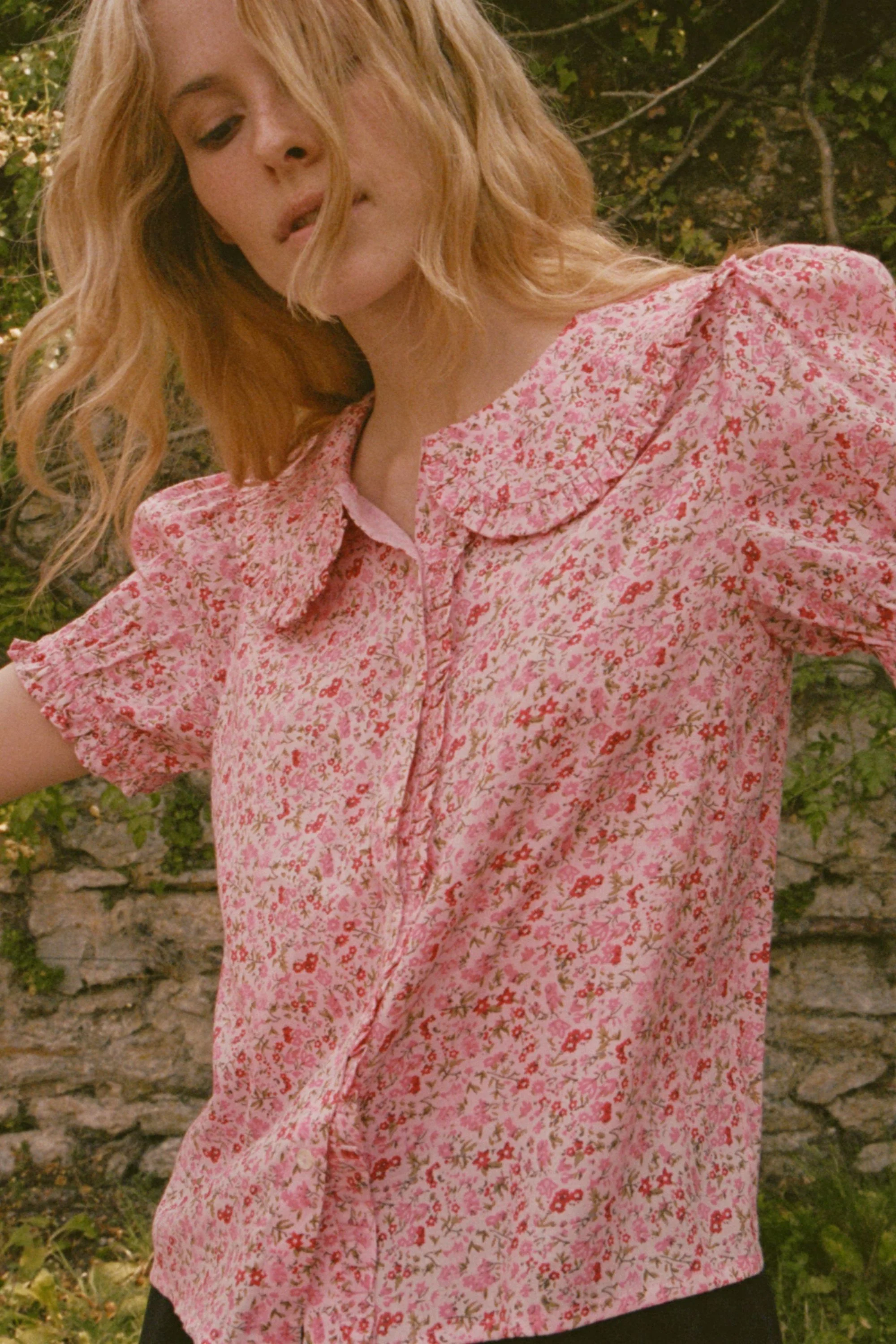 Billie Blouse in Millie Rose - Image 4