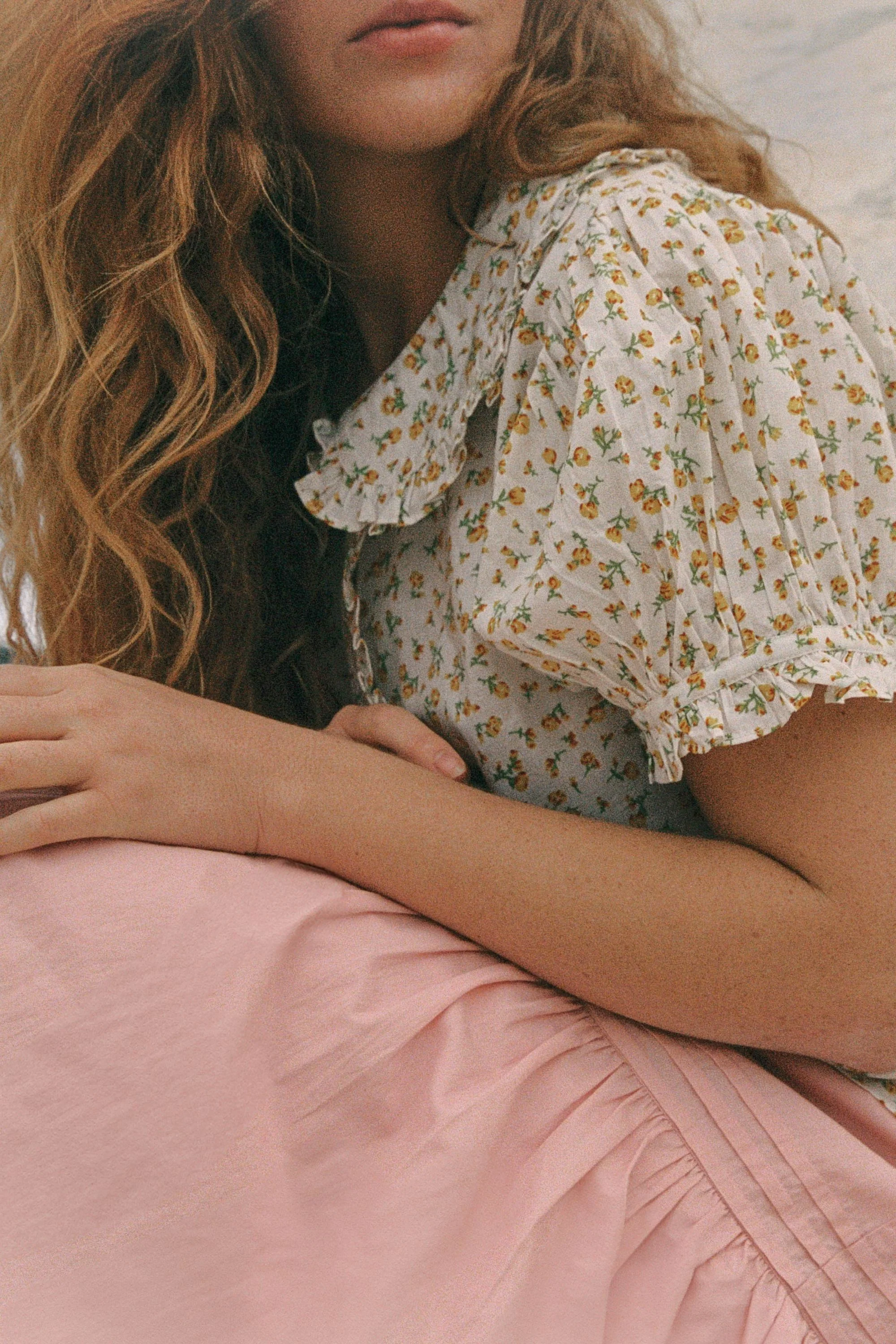 Billie Blouse in Sweet Tulip - Image 3