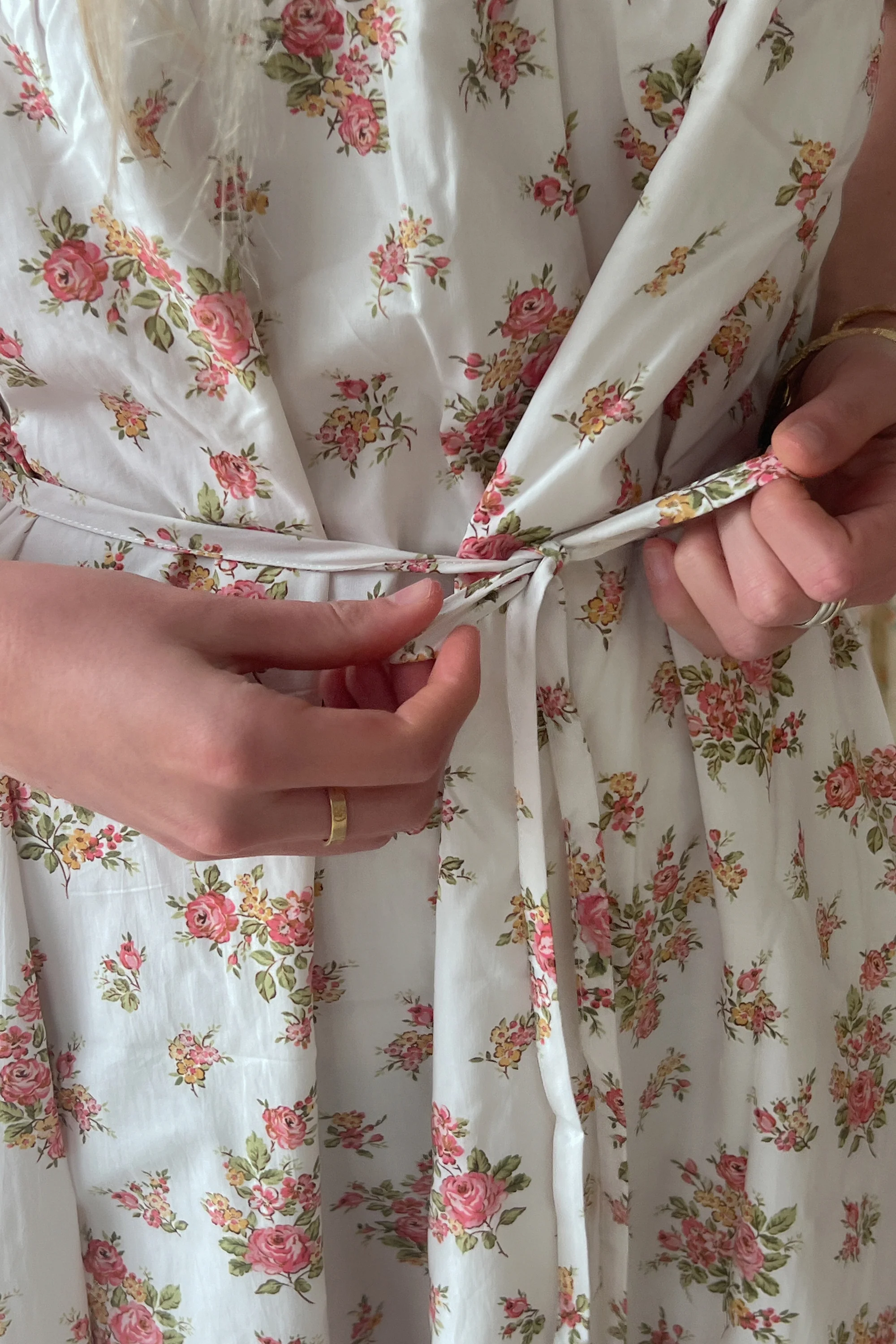 Frill Tea Midi Dress in Della Floral Blush - Image 5