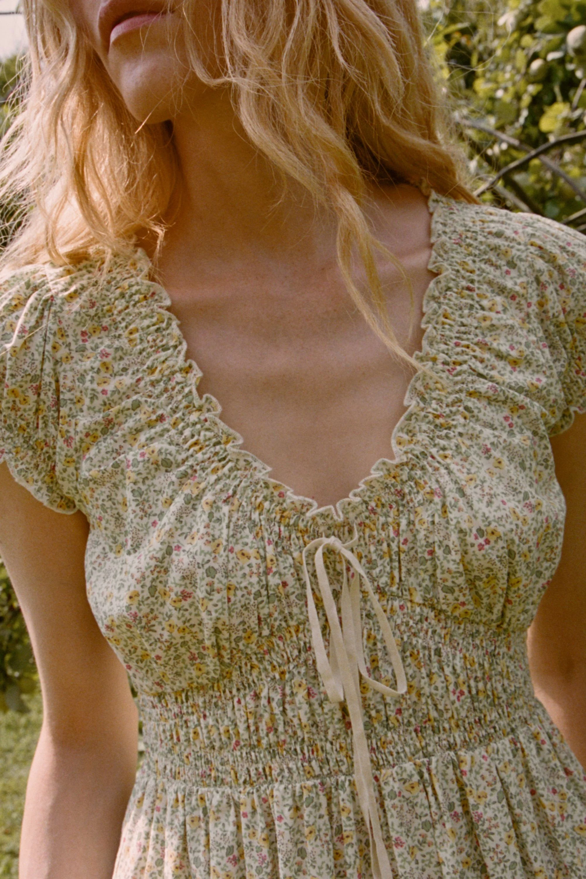 Halle Midi Dress in Apple Florette - Image 3