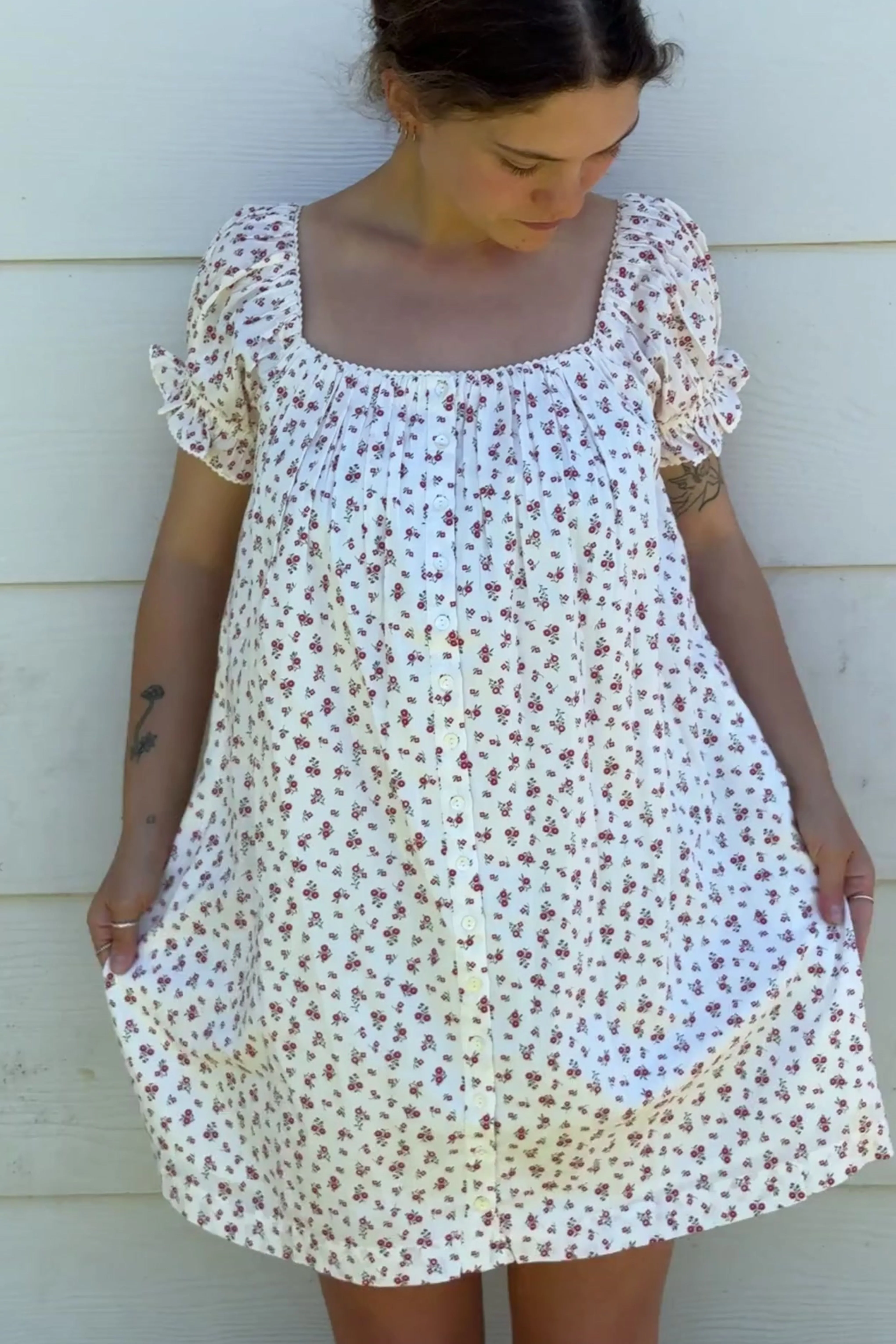 Naya Mini dress in Red Rosebud Flower - Image 3
