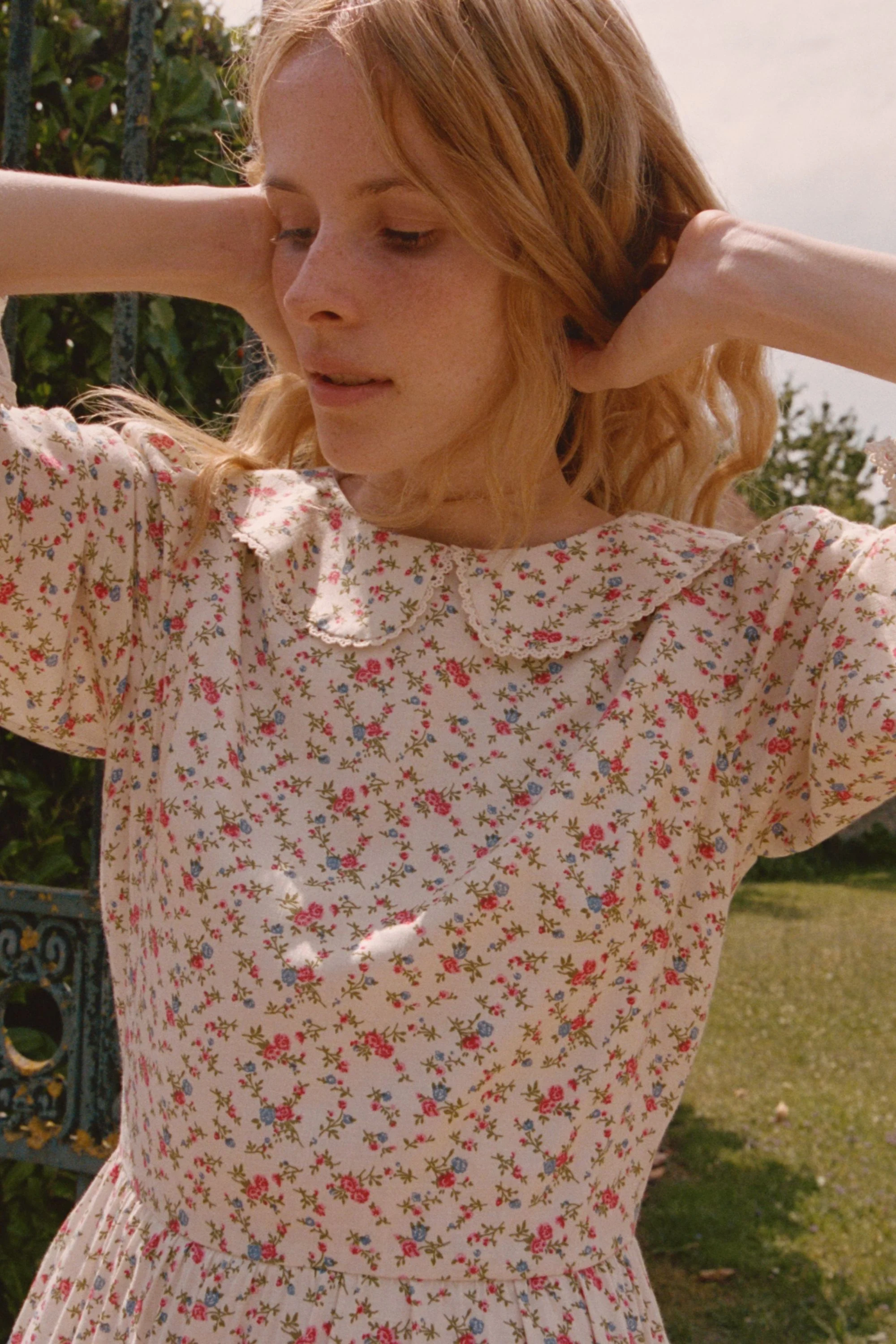 The Dutton Dress in Henri Vine - Image 4
